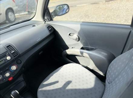 Nissan - Micra