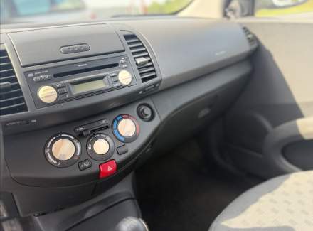 Nissan - Micra