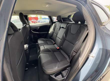 Volvo - V40