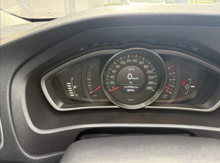 Volvo - V40