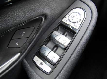 Mercedes-Benz - C-class