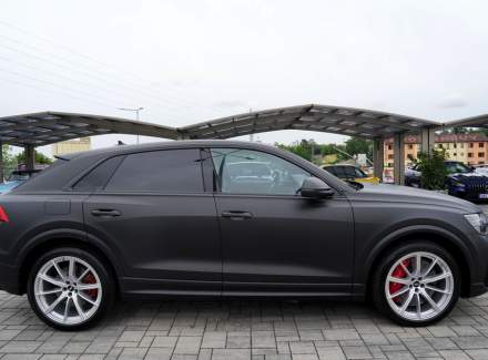 Audi - RS Q8