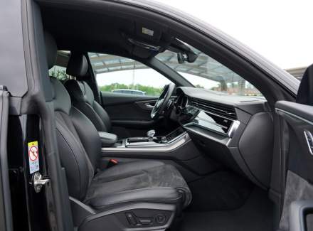 Audi - RS Q8