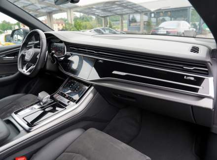 Audi - RS Q8
