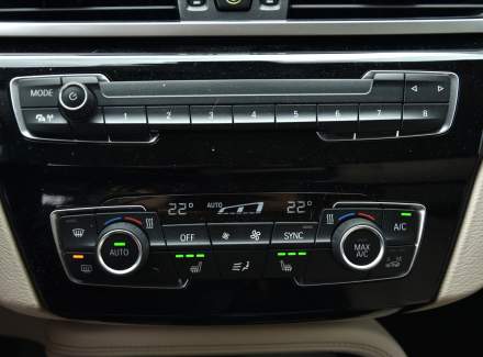 BMW - X1