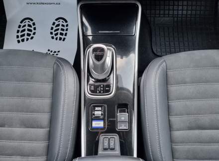 Mitsubishi - Outlander