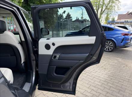 Land Rover - Range Rover