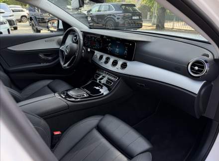 Mercedes-Benz - E-class