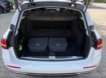 Mercedes-Benz - E-class