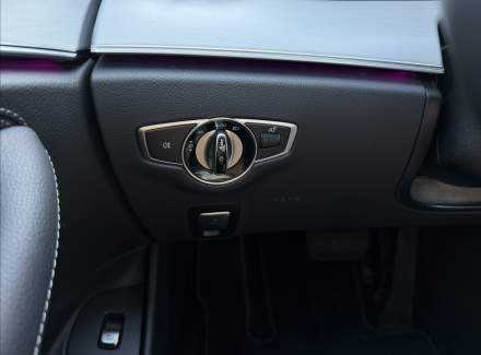 Mercedes-Benz - E-class