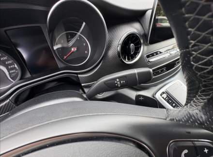 Mercedes-Benz - V-class