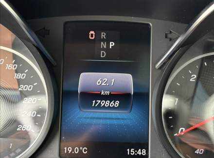 Mercedes-Benz - V-class