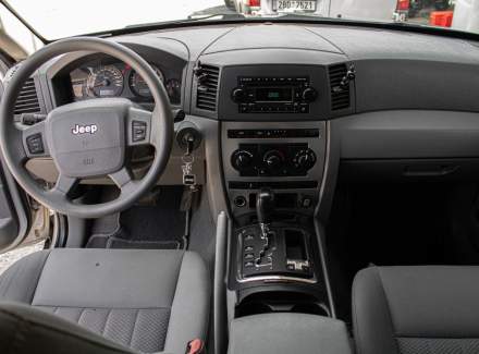 Jeep - Grand Cherokee