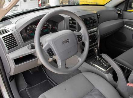 Jeep - Grand Cherokee