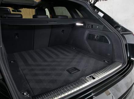 Audi - E-tron