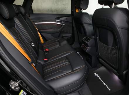Audi - E-tron