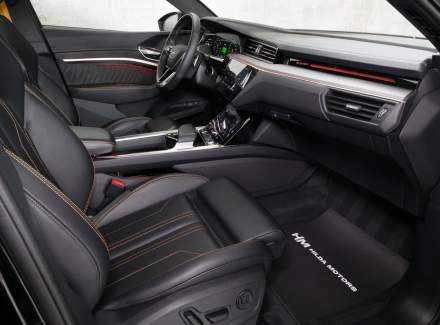 Audi - E-tron