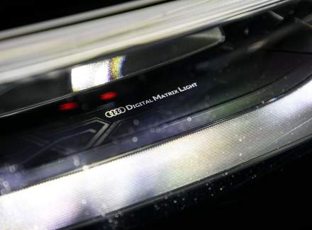 Audi - E-tron