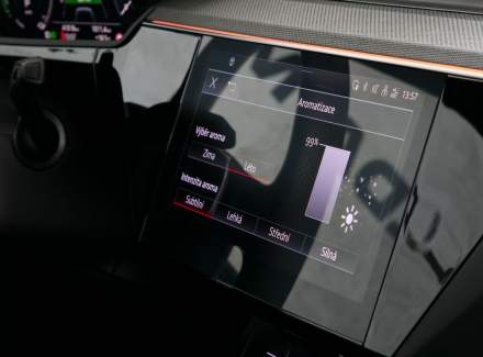 Audi - E-tron