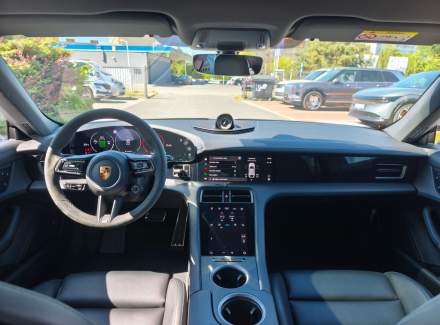 Porsche - Taycan