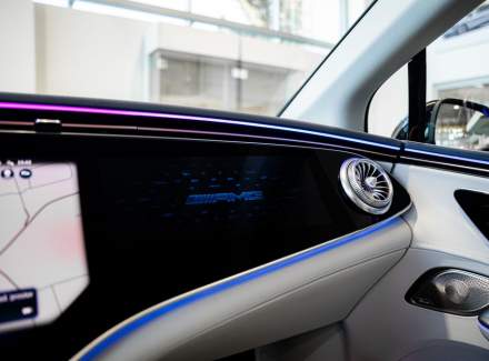 Mercedes-Benz - EQE