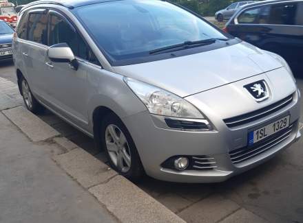 Peugeot - 5008