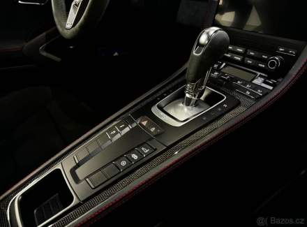 Porsche - 718