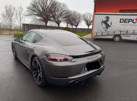 Porsche - 718