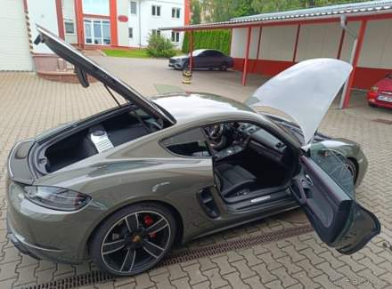 Porsche - 718