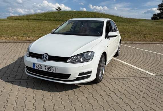 Volkswagen - Golf