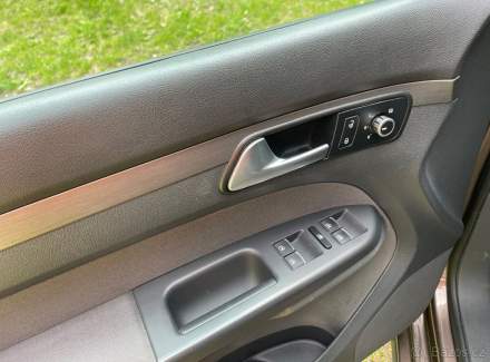 Volkswagen - Touran