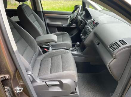 Volkswagen - Touran