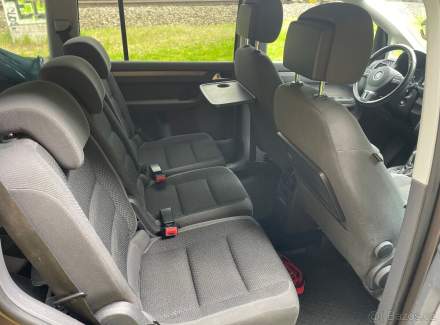 Volkswagen - Touran