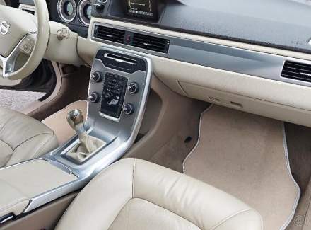Volvo - V70
