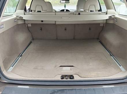 Volvo - V70