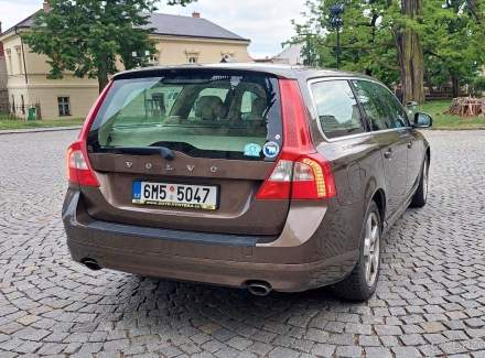 Volvo - V70