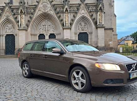 Volvo - V70