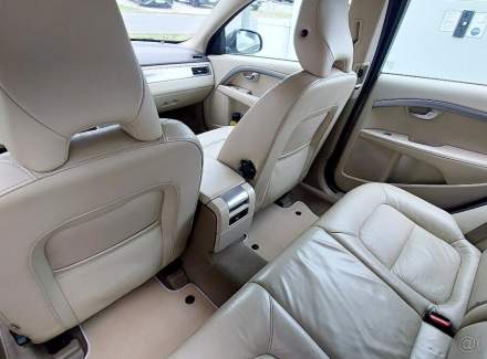 Volvo - V70