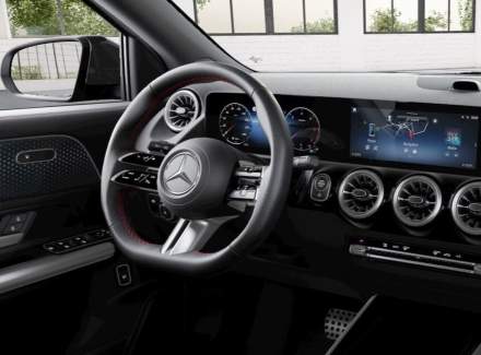 Mercedes-Benz - GLA