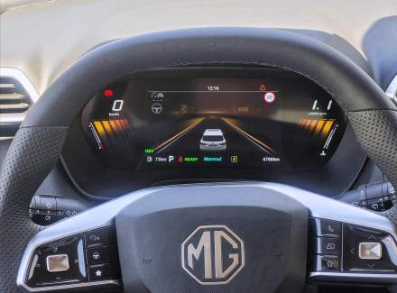 MG - ZS