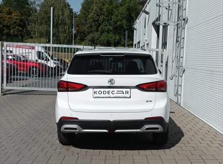 MG - ZS