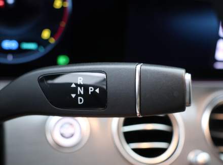 Mercedes-Benz - E-class