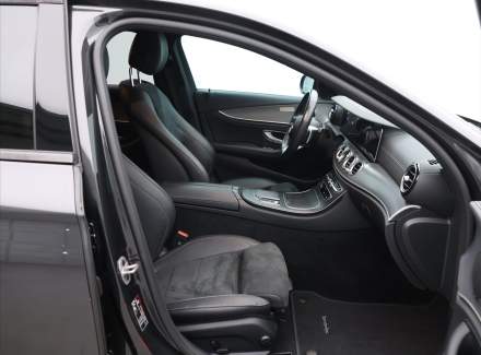 Mercedes-Benz - E-class