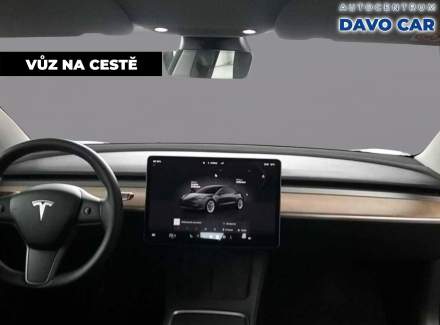 Tesla - Model 3