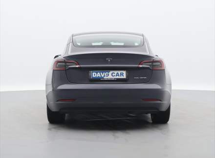 Tesla - Model 3