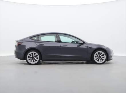 Tesla - Model 3