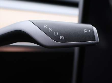 Tesla - Model 3