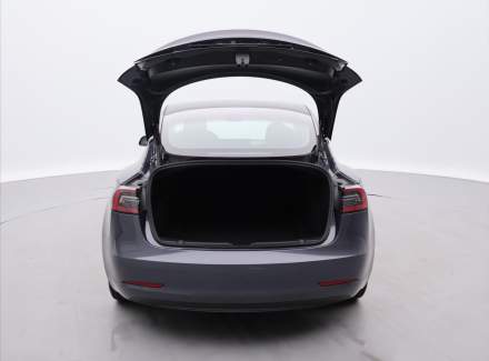 Tesla - Model 3