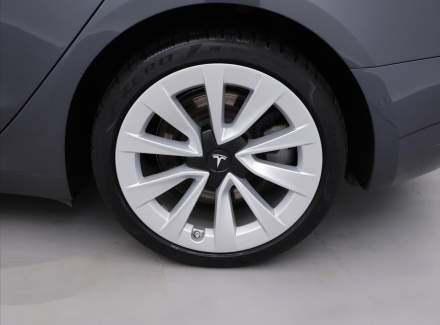 Tesla - Model 3