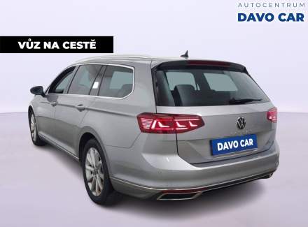 Volkswagen - Passat